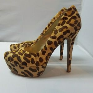 Jessica Simpson cheetah platform
